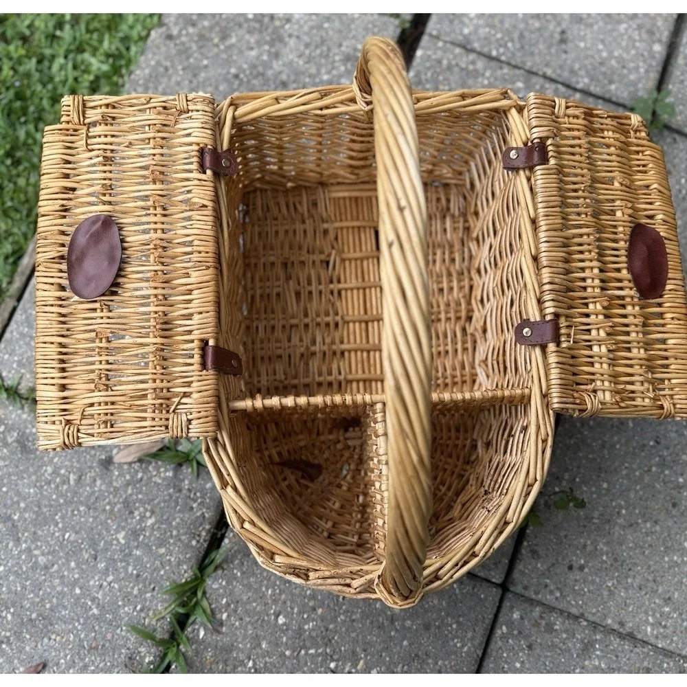 MCM Wicker Woven Picnic Basket with Lid & 2 Bottle Holders Vintage Boho Decor
